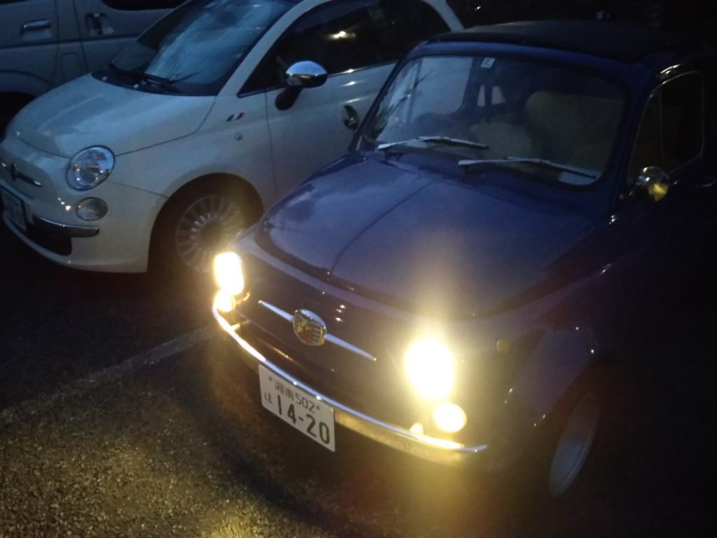 旧チンクで夜間走行 出発前にヘッドライトやブレーキランプの点灯チェックはしよう Nuova Cinquecentista