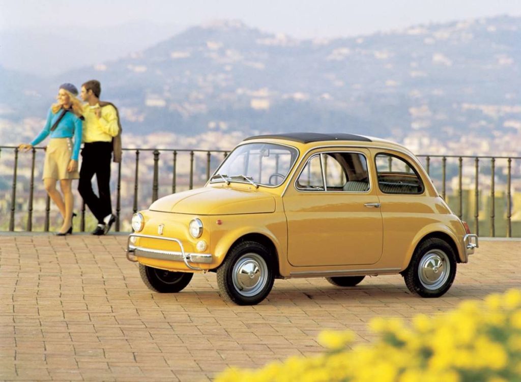 黄色いチンクエチェントと言えばルパン三世 フィアットほどイエローの似合う車はない Nuova Cinquecentista